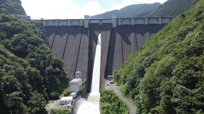 浦山ダム ～秩父市街を望む荒川最高のダム