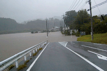 夷隅川の浸水状況（千葉県夷隅郡夷隅町）