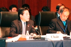 Minister Kitagawa of Land, Infrastructure and Transport chairing the meeting