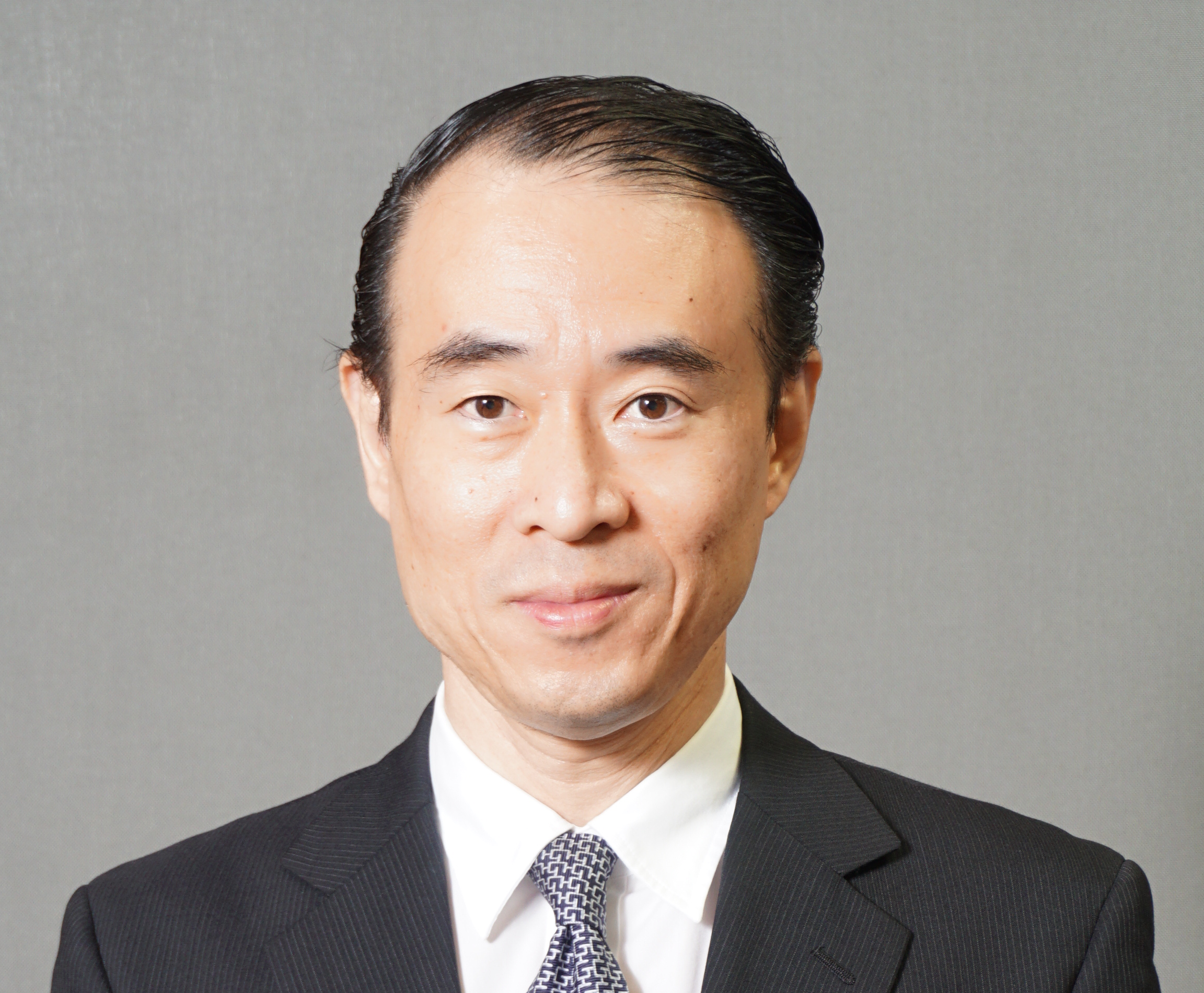 塩見　英之