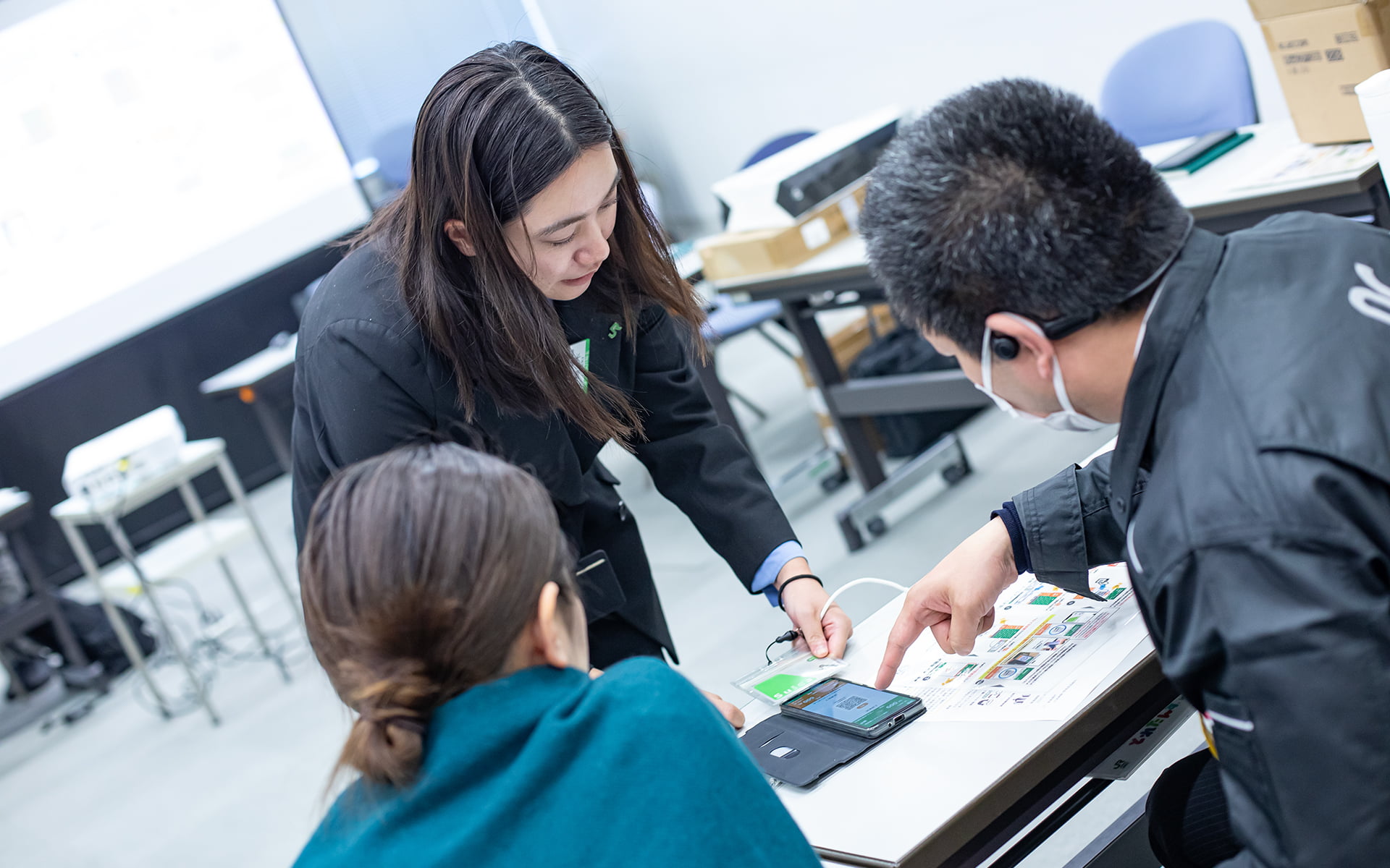 新幹線とタクシーはどこまでつながったか。予約連携実証で見えた成果と課題記事のメインビジュアル