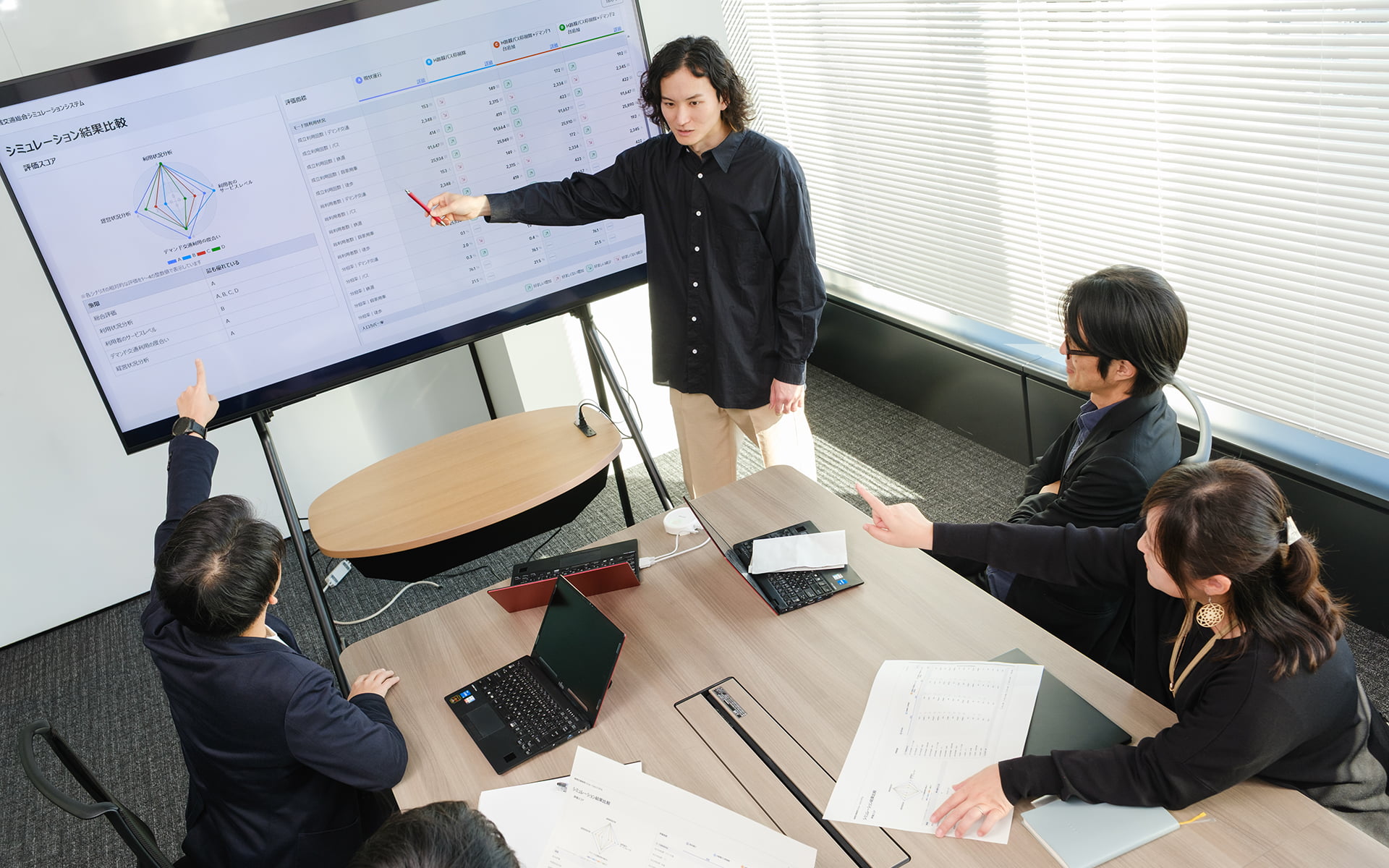 地域交通は「勘と経験」から脱却できるか。前橋の実証で見えた、データで考える交通計画記事のメインビジュアル