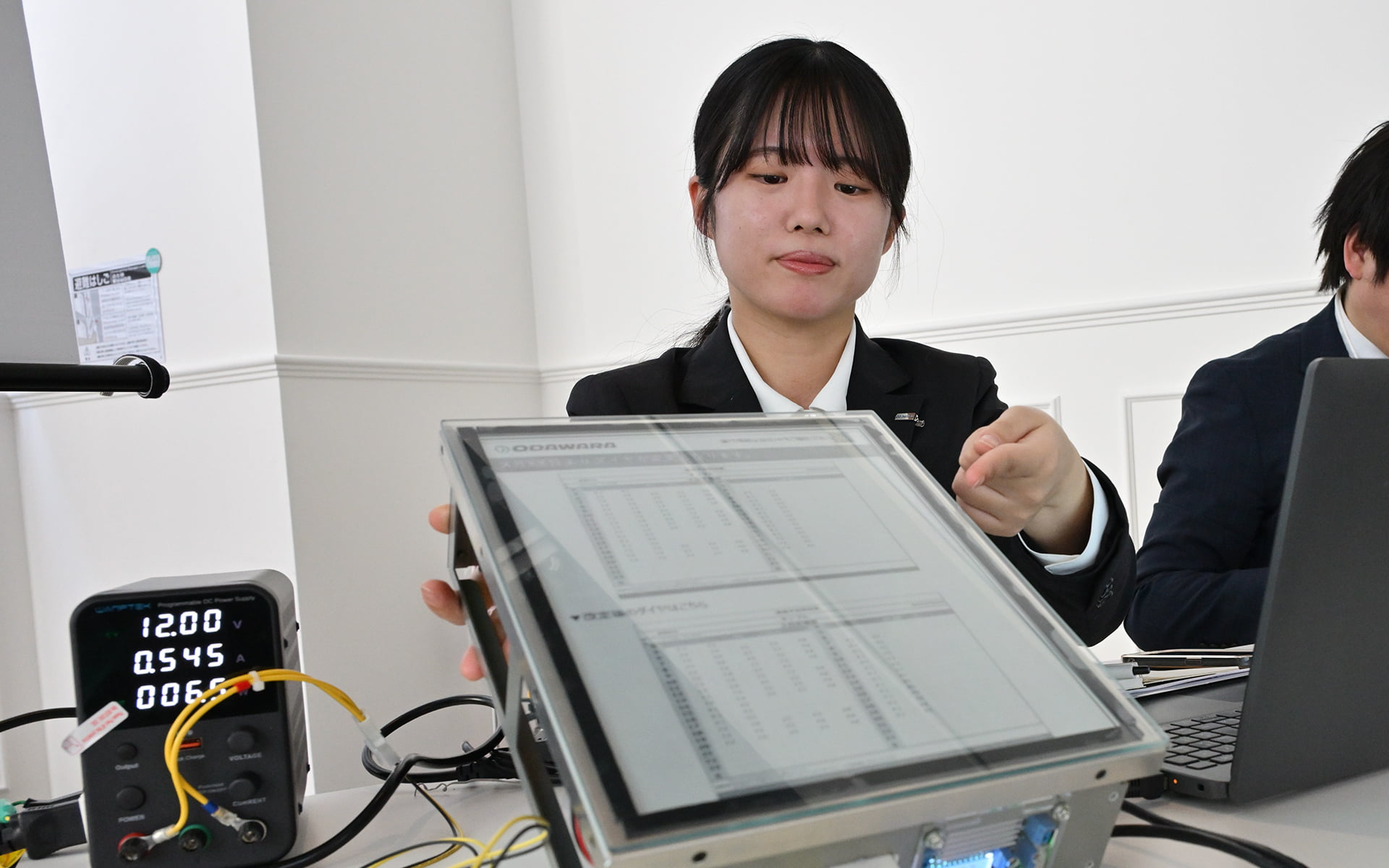 時刻表を貼り替えなくていい。「SIMレスバス停」と「運行計画支援」で変わるダイヤ改正記事のメインビジュアル