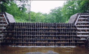 Soil saving dam utilizing thinning lumber (Toyokoro Town)