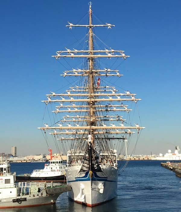 平成29年12月9日 練習帆船 日本丸 の遠洋航海出航式に石井大臣が出席 国土交通省
