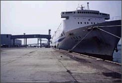 Photo 1 Ferry moored at Tomakomai Port