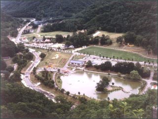Asahiyama Zoo gathers tourists from entire country