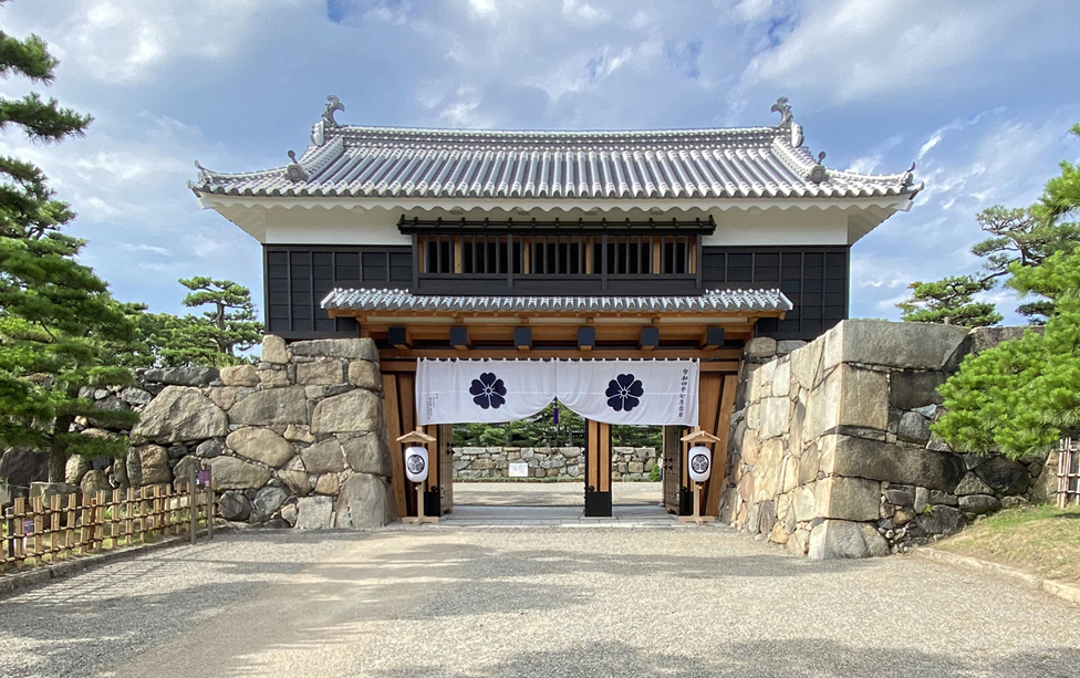 Sakuragomon Gate