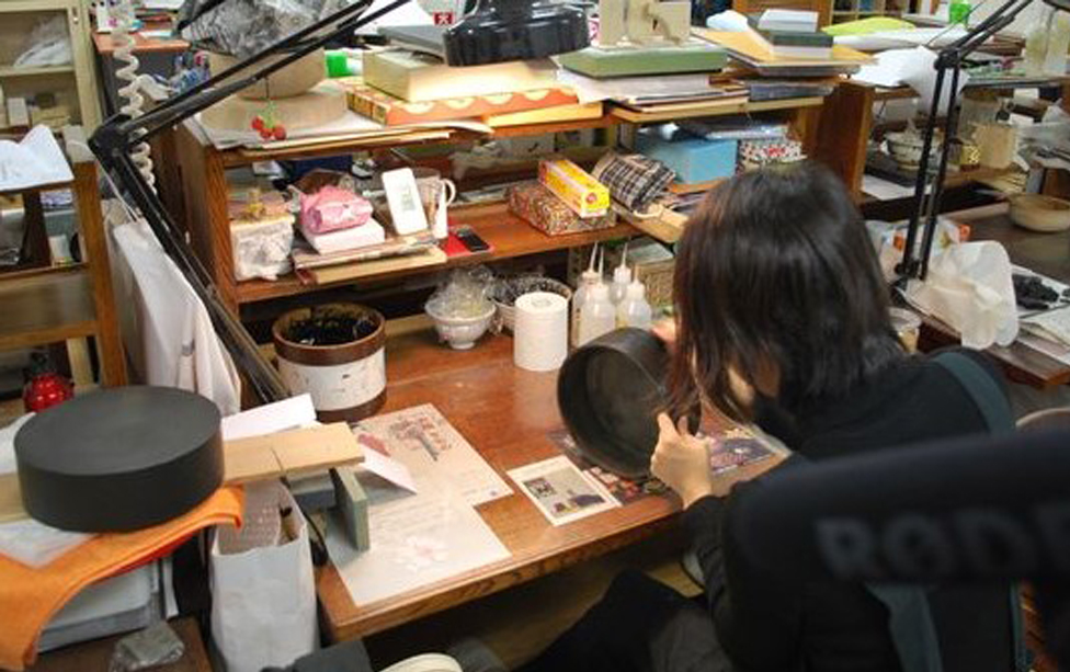 香川県漆芸研究所にて