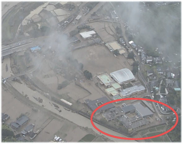 図表Ⅰ-2-2-10 球磨川の浸水区域(特別養護老人ホームの位置)