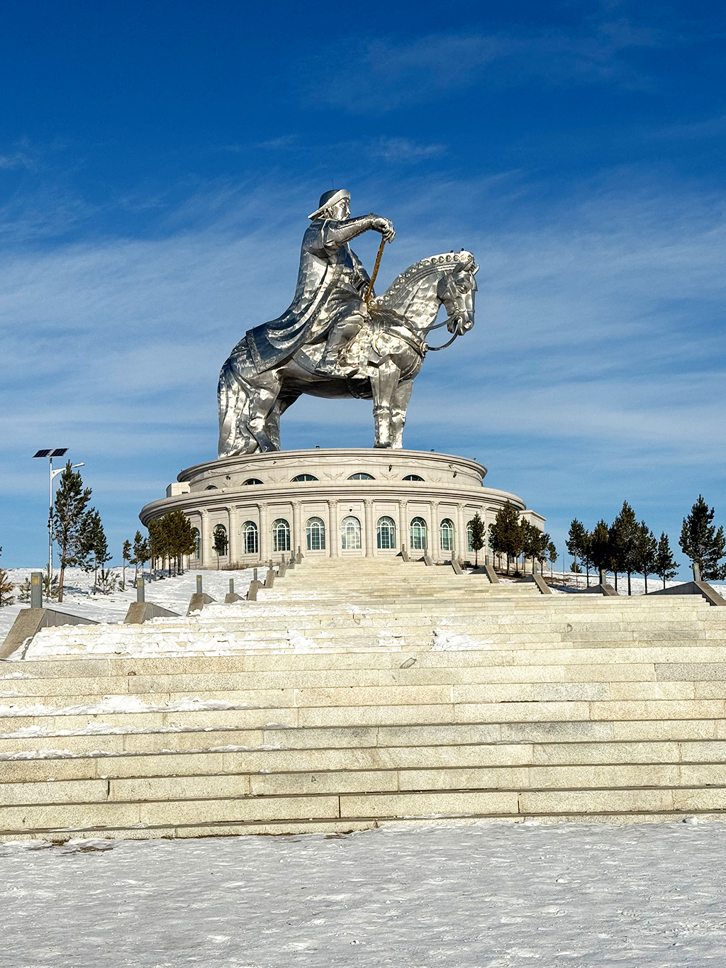 モンゴルは広大な土地を有しており、日本ではできないような実験実習が可能