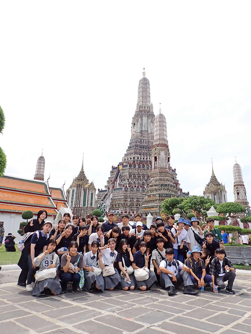自分たちの地図で、バンコクを歩いた。異国の空の下、仲間と並んだこの景色が、忘れられない1ページになった。