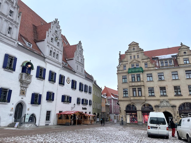 マイセン市で市長やアーティストにお会いし対話をする。