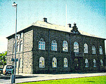 世界の国会議事堂 アイスランド レイキャヴィーグ 国会等の移転ホームページ 国土交通省