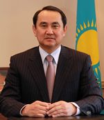 カザフスタン共和国大使館　駐日カザフスタン共和国大使　アクルベク・アブサトウリ・カマルディノフ　氏