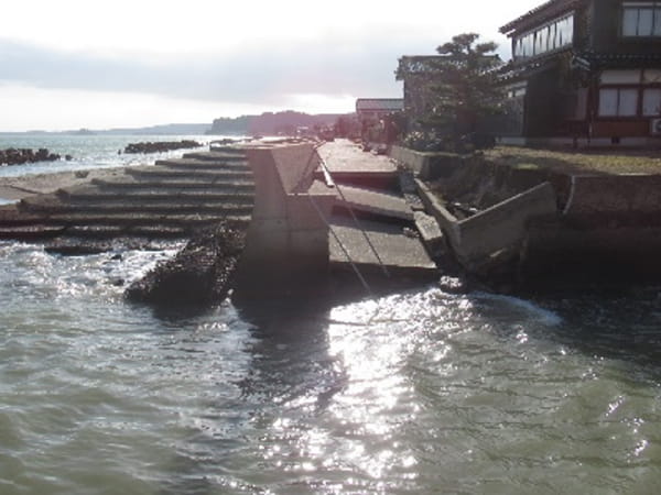令和6年能登半島地震（海岸堤防の護岸損壊）