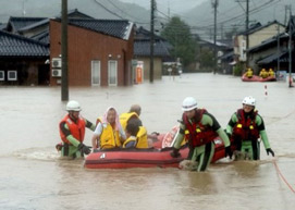 石川県小松市消防団　ボートによる救助活動を実施