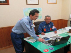 屋久島町役場に防災ヘリコプターからの映像を配信