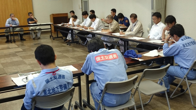 ↓ 南会津町災害対策会議への出席(9月10日撮影) ↓