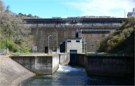 藤井川ダム ～２つの堤体があるダム～