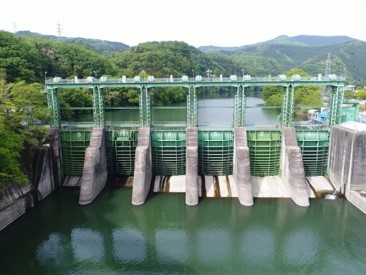 玉淀ダム～1964年(東京ｵﾘﾝﾋﾟｯｸ)に完成した農業と水力の二刀流利水ダム～