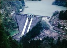 上市川ダム ～北アルプス剱岳の麓に佇むダム～