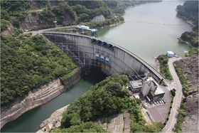 矢作ダム ～豊かな自然に囲まれたアーチダム～