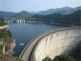 池原ダム ～湛水面積・総貯水量日本一のアーチダム～