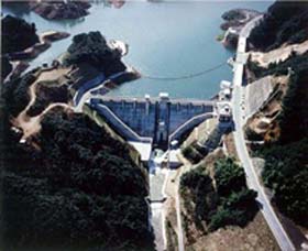 賀祥ダム～鳥取県西部地震を乗り越えたダム～