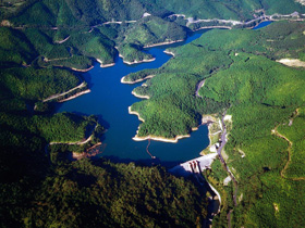 雪浦ダム～新長崎百景に選ばれた自然豊かなダム～