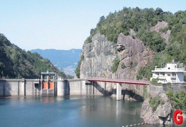 竜門ダム　～竜門峡の名水が注がれるダム～