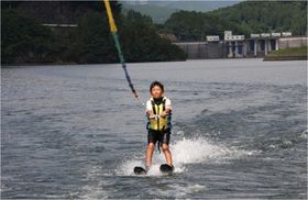 耶馬渓ダム ～君も水上スキーをしてみないか～