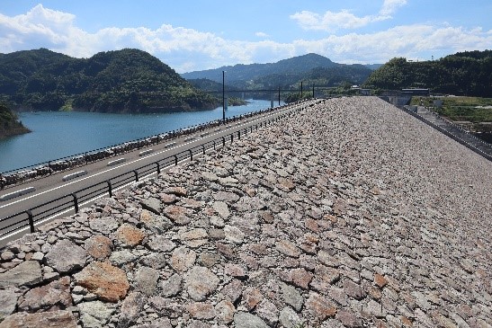 ななせダム　～ダムの迫力と美しさ、大自然の息吹に触れる感動体験へようこそ～