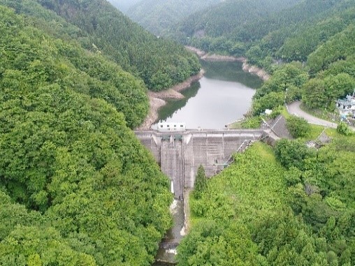 西荒川ダム ～釣りのメッカ・東古屋湖のダム～