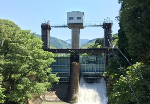 幸野ダム～世界かんがい施設遺産に水を送るダム～