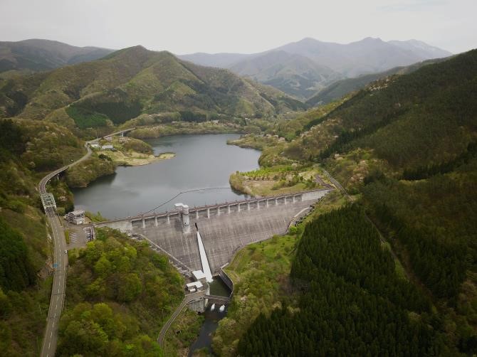 早池峰ダム～霊峰の麓に築く夢空間