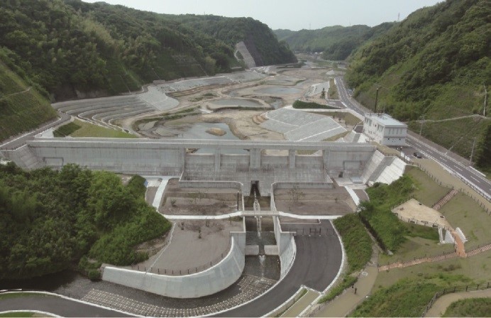 西之谷ダム～貯水池に自然を復元した流水型ダム～