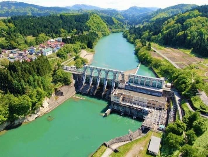 柳津ダム～只見川の川霧が美しいダム～