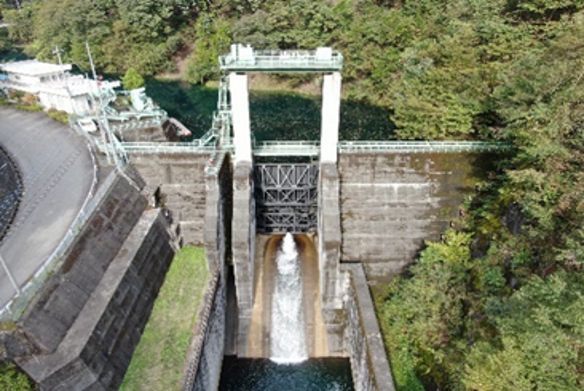 庚申ダム～山々に囲まれ四季折々の景観が楽しめるダム～