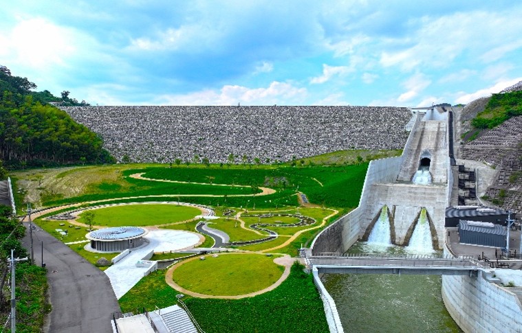 安威川ダム～出会いの場としてのダムを目指して～