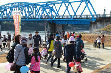 写真:SWEETS WALK 2014（中山道会館～中之島公園）