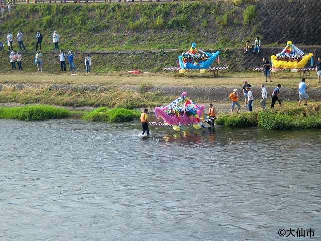 こどもたちの夏の行事★鹿島ながしと丸子川