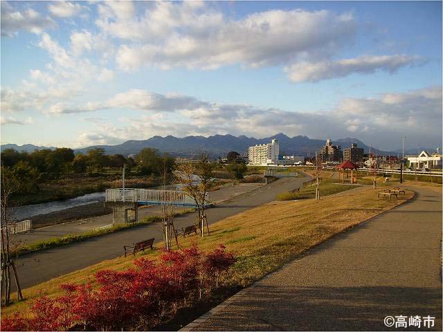 榛名山を望む烏川緑地