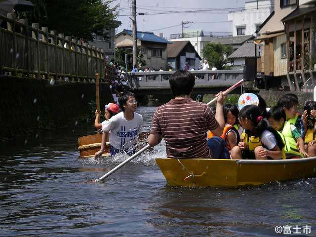 田宿川たらい流し川祭り