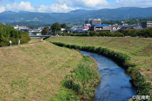 来光川沿いを楽しむ