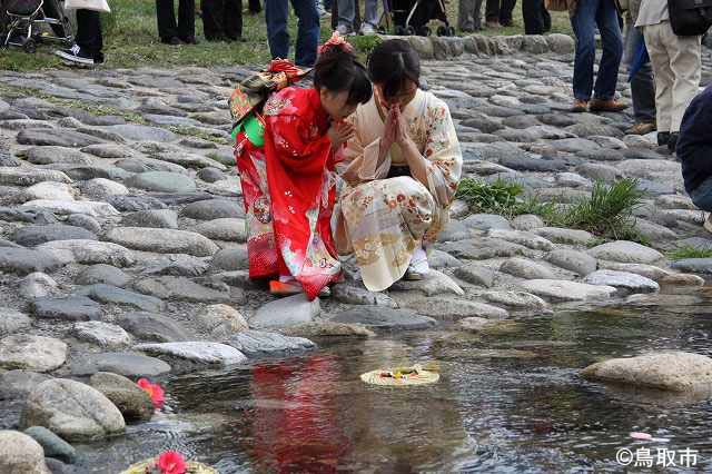 願いをたくす千代川