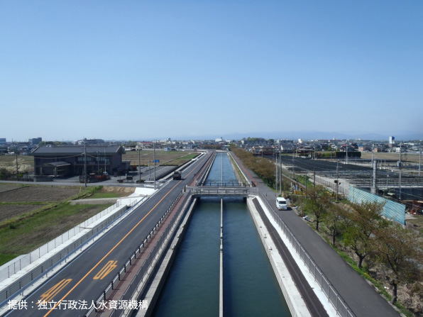 dam_16.jpg