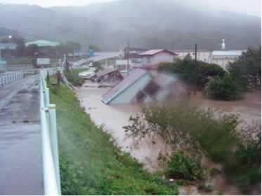 米代川の洪水状況(秋田県能代市)
