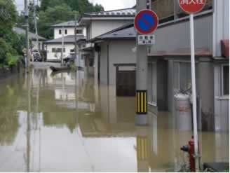 米代川の洪水状況(秋田県能代市)