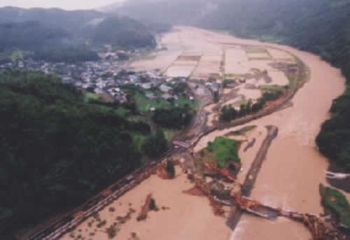 高知県土佐清水市(宗呂川)の出水状況